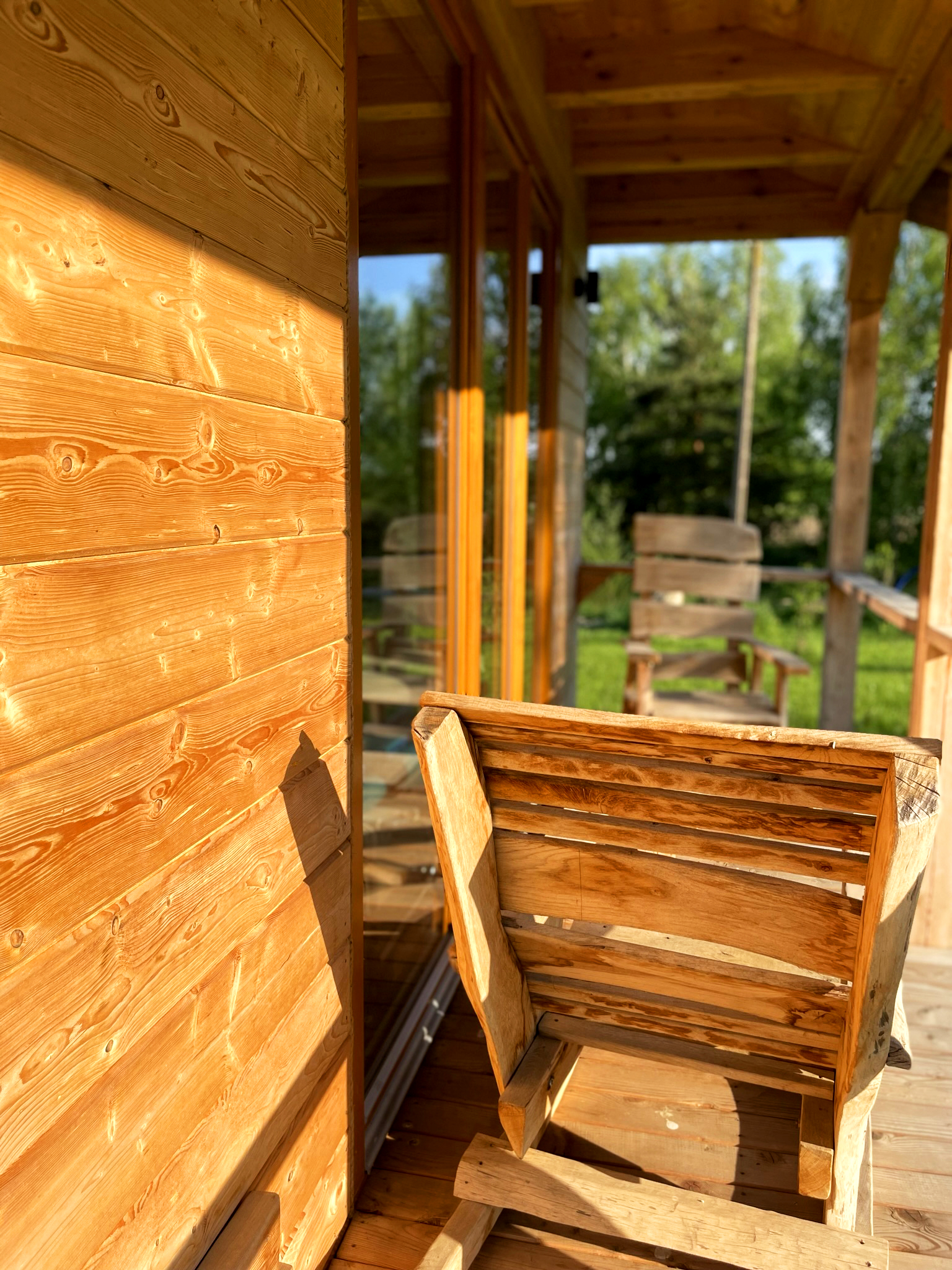 dom z drewna księżycowego