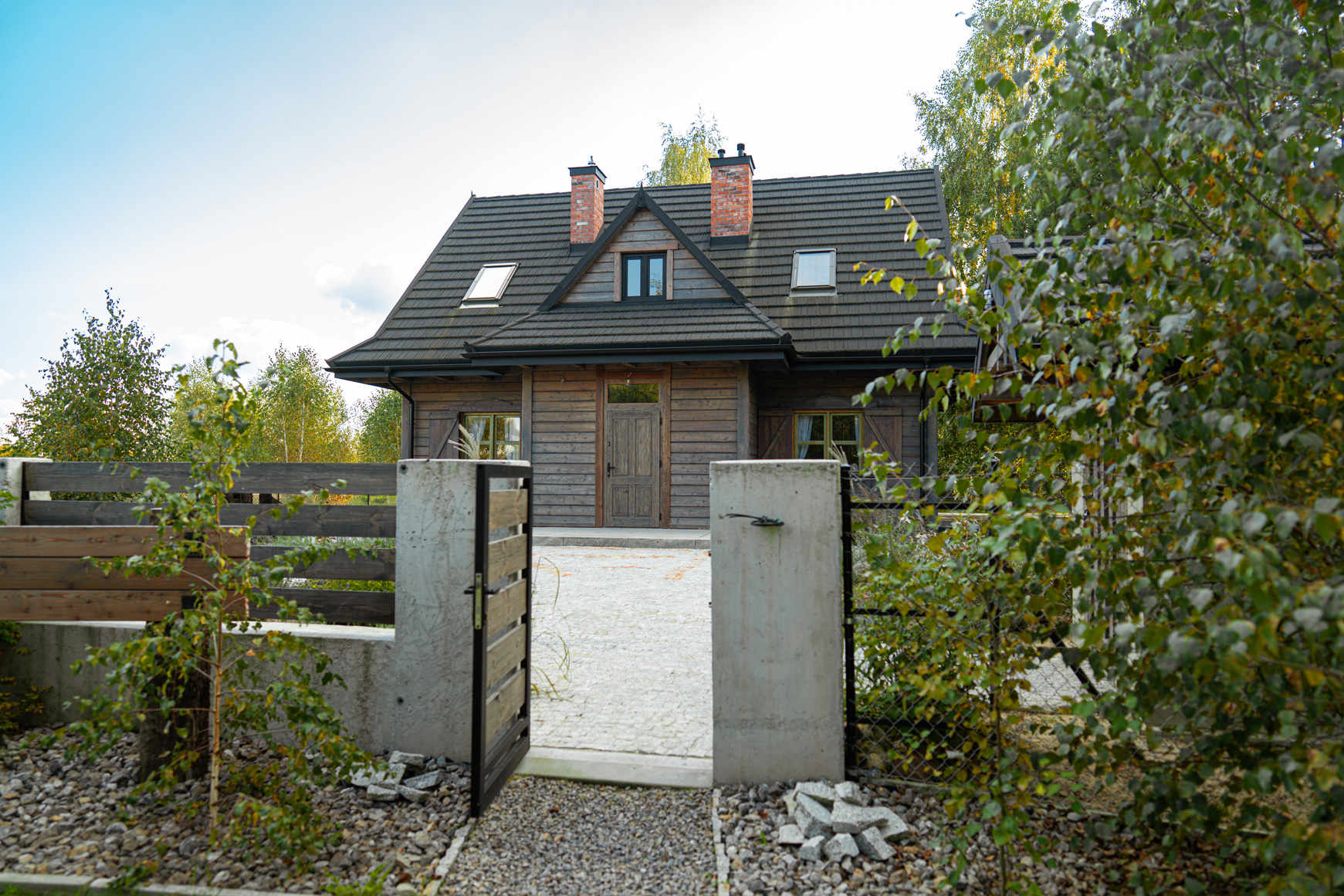 dom z drewna księżycowego