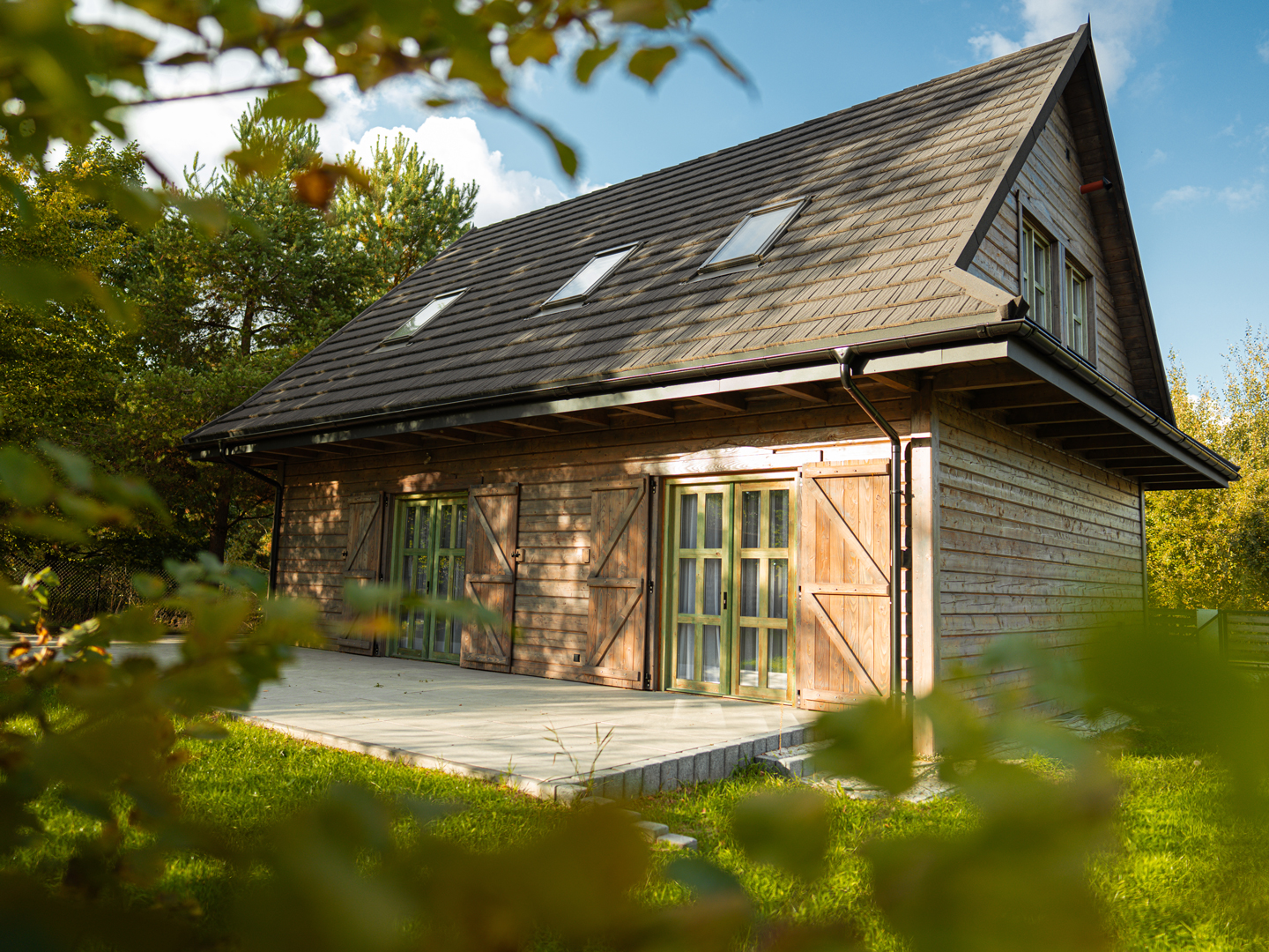 dom z drewna księżycowego